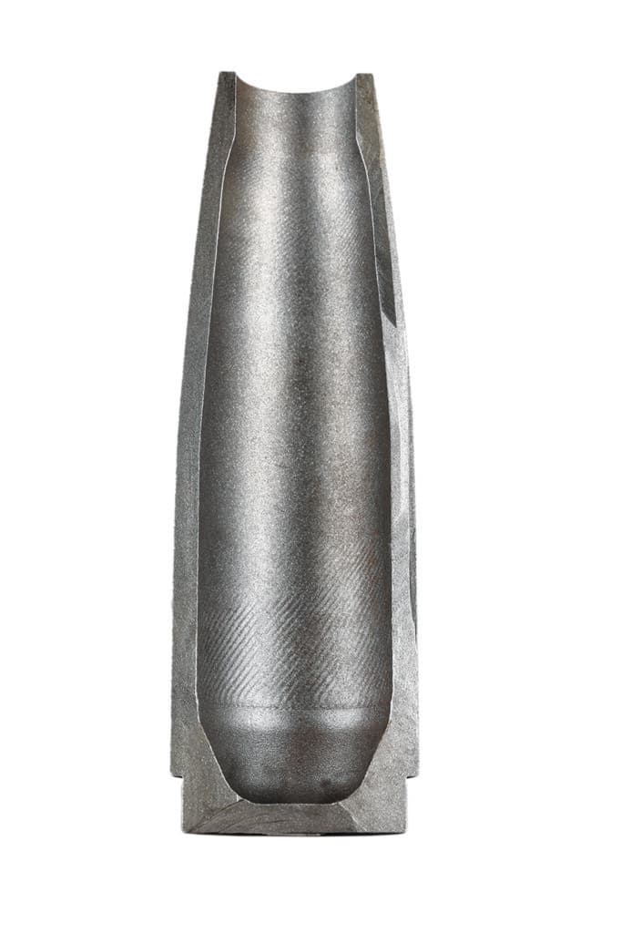 Suženi otkovak 122mm M 10 GG modifikovana: Presek koji prikazuje šuplju unutrašnjost suženog otkovka